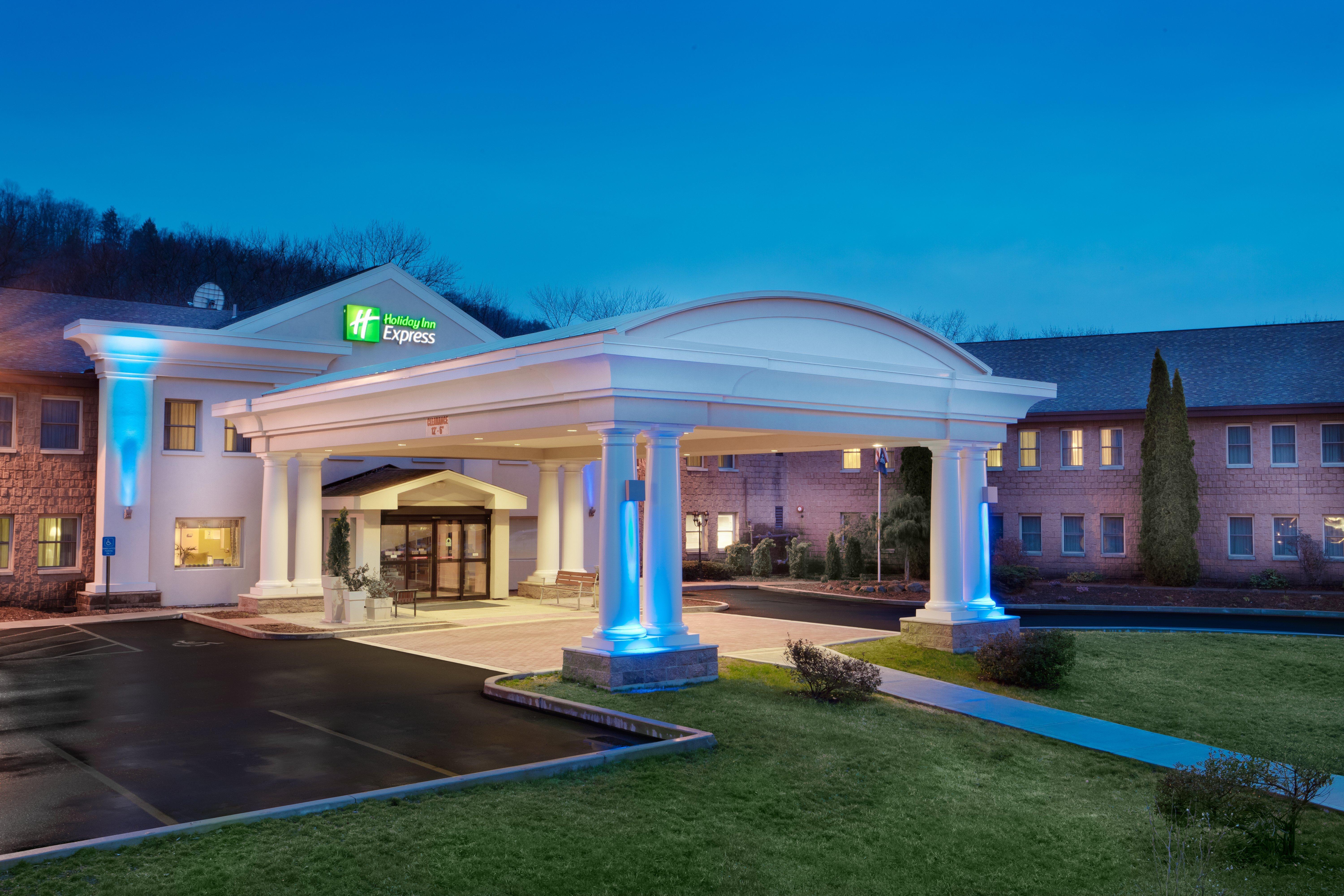Best Western Owego Inn Ngoại thất bức ảnh